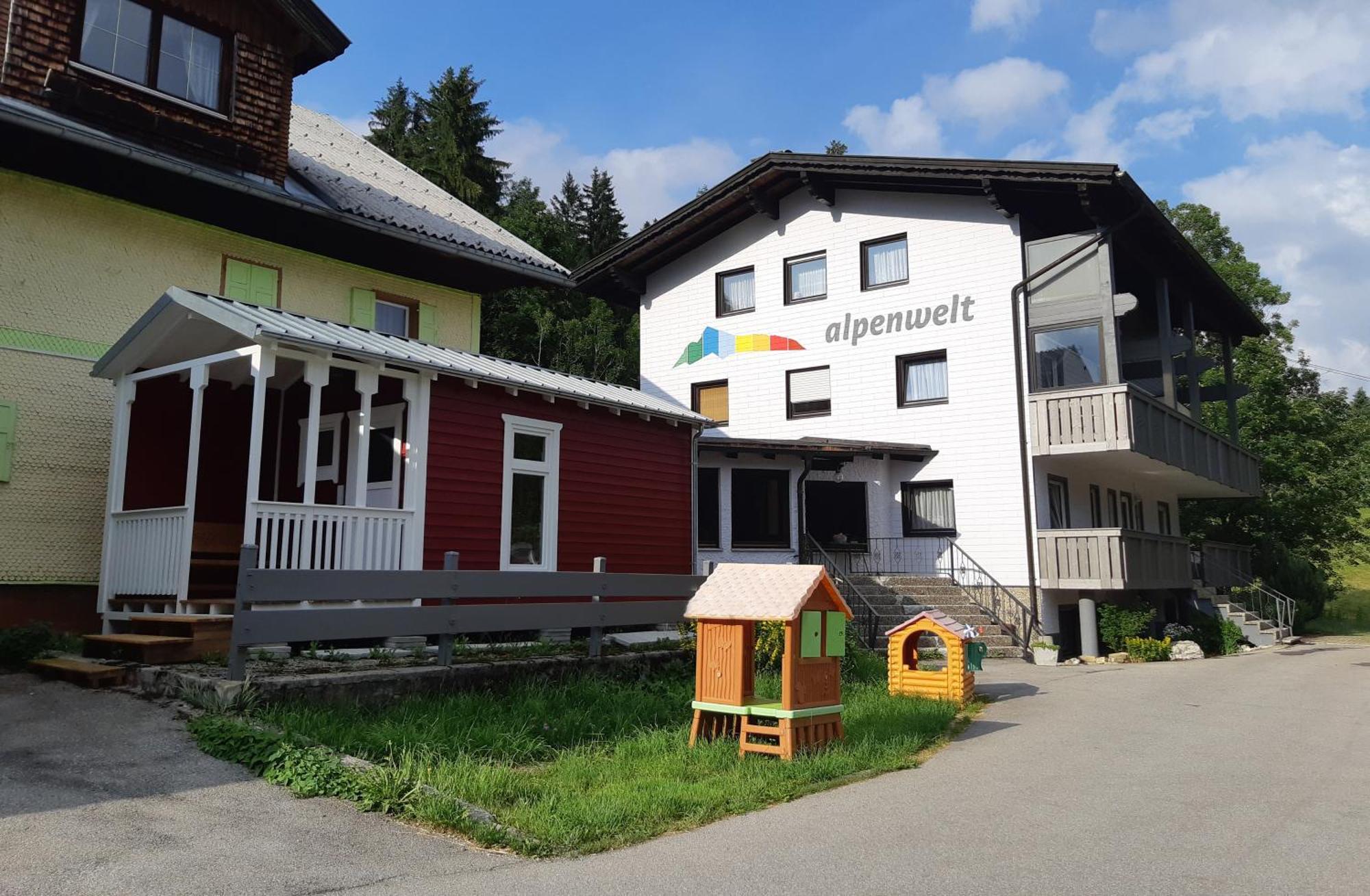 App 1 - Farbennest Mit Fruehstueck Teekueche, Sommerbergbahnen Inkl Tannheim Exterior foto